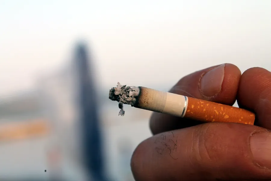 Cigarette posée, représentant l'arrêt du tabac